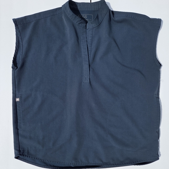 Figs Tops - Figs Technical Collection Sleeveless Women's Scrub Top Navy Blue Size M